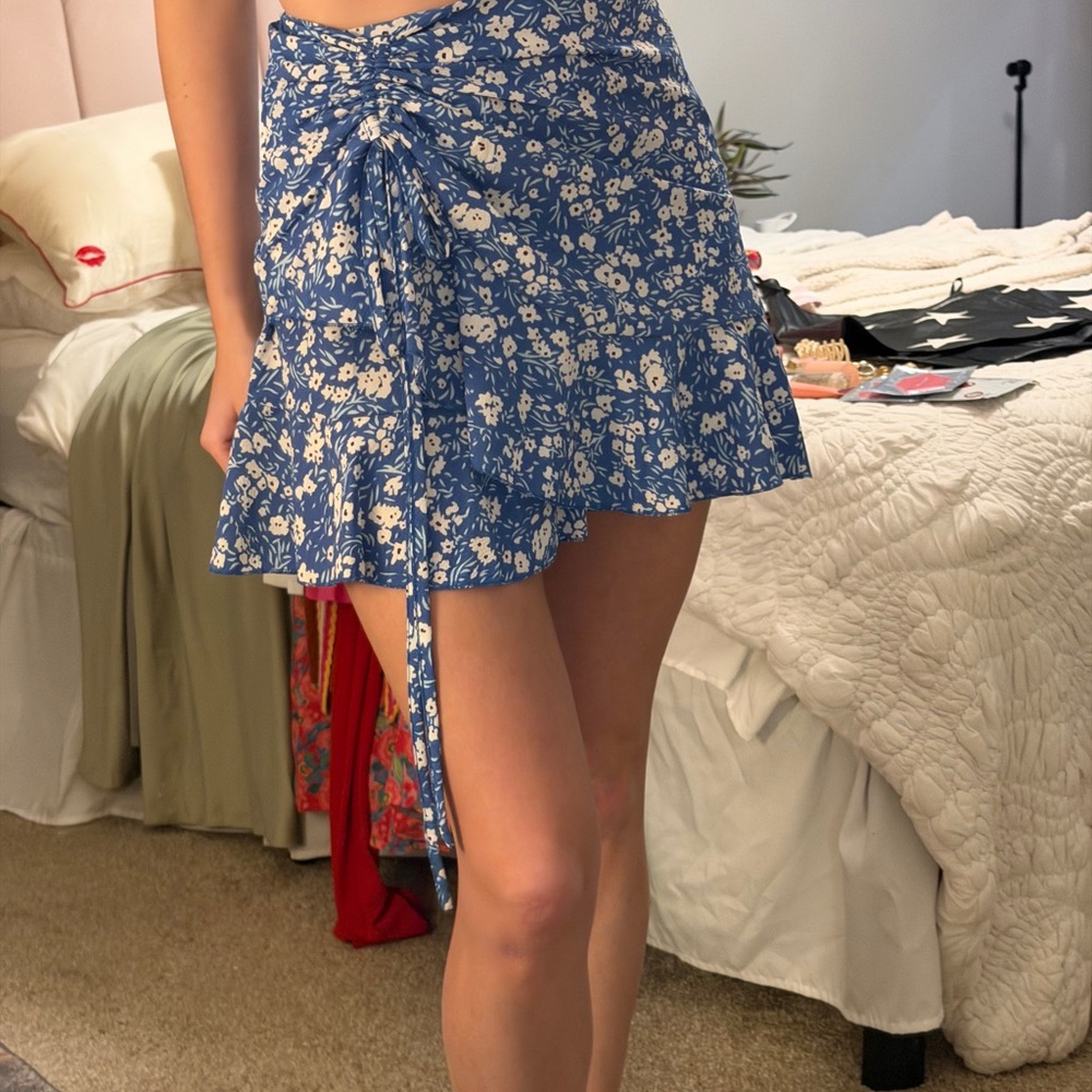 Amazon Blue Floral Mini Skirt